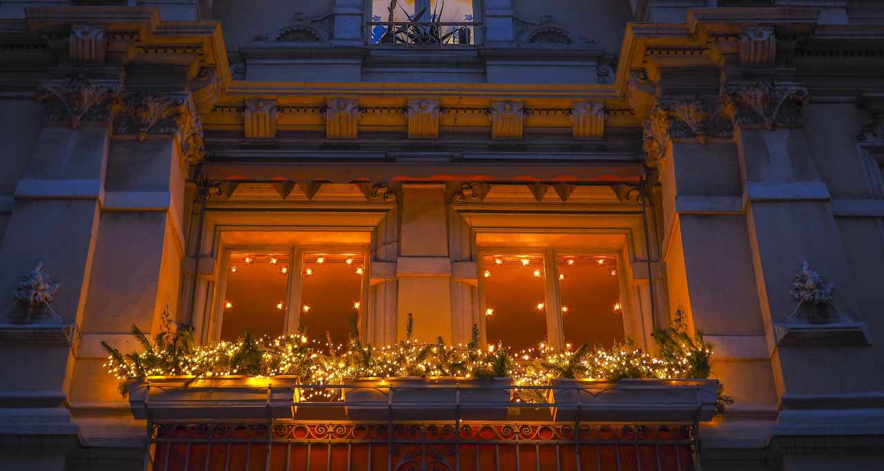 decorare balcone natale