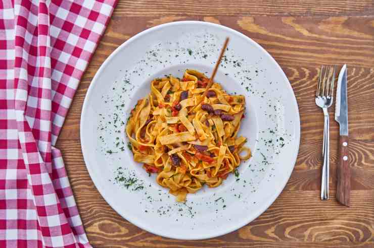 spaghetti salsa pomodoro