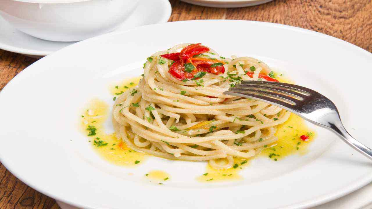 segreto spaghetti aglio olio cremosi